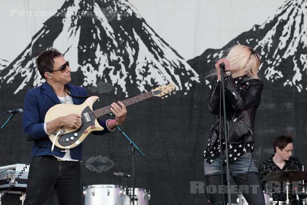 THE KILLS - 2018-06-24 - PARIS - Hippodrome de Longchamp - Paris - Alison Nicole Mosshart - James William Hince